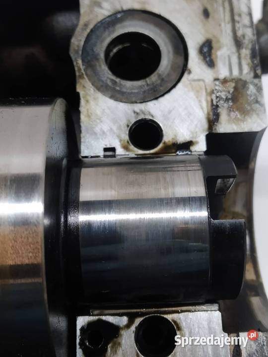 GŁOWICA KOMPLETNA 038103373R 19 TDI VW