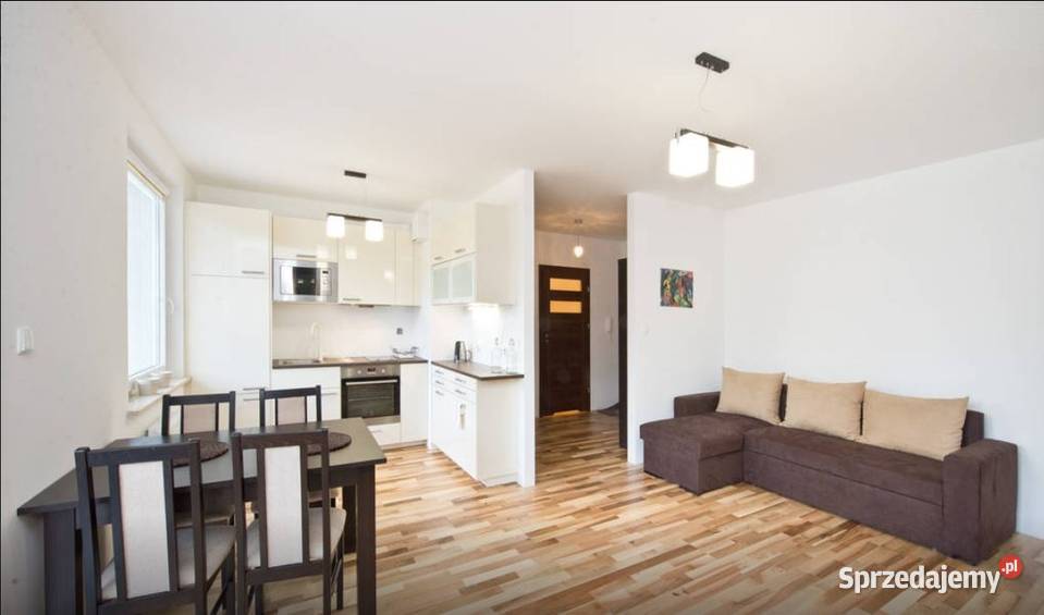 2 pokoje z halą garażową i komórka Centrum Nieruchomości pomorskie sprzedam