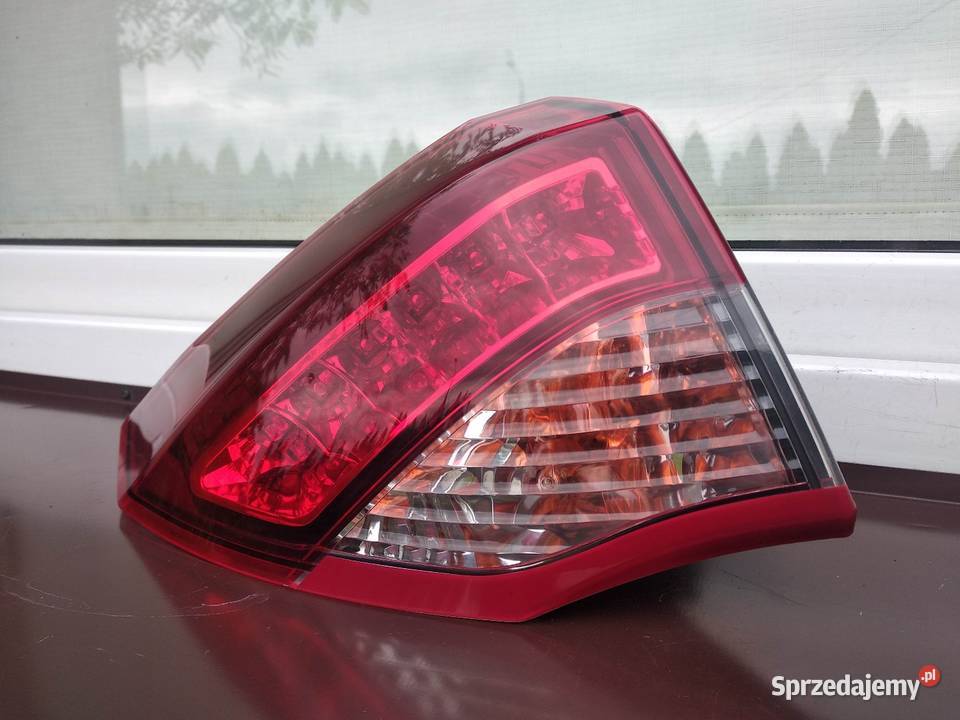 Renault Laguna 3 III liftback lampa tył tylna Sieradz