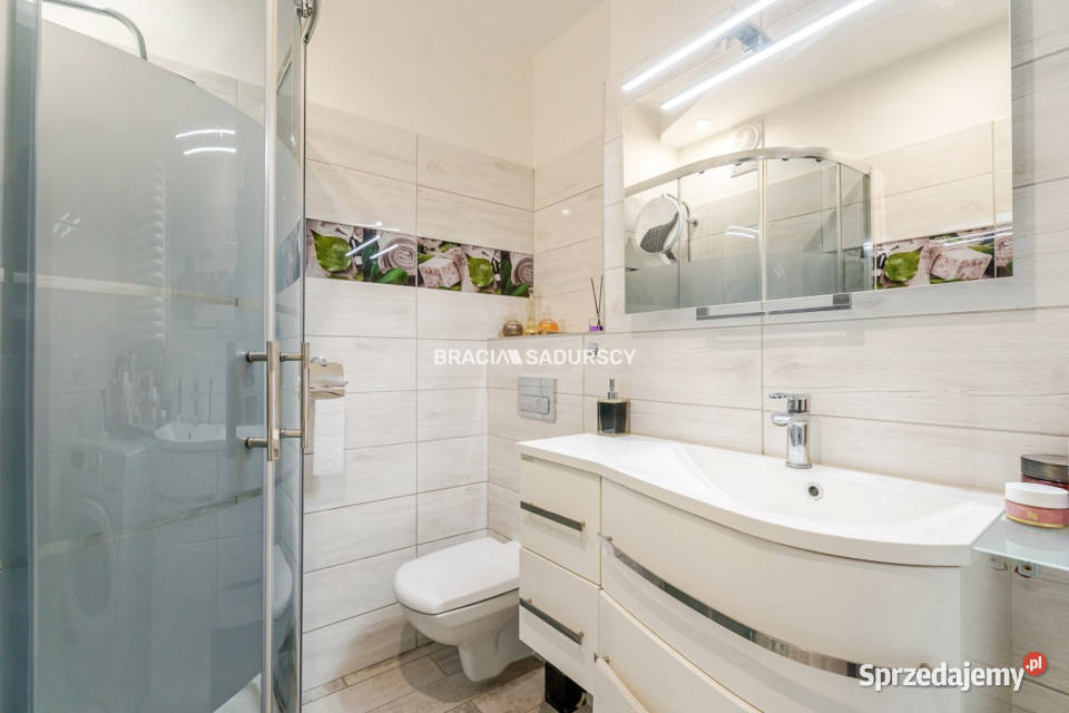 Mieszkanie 6249m2 3 pokoje Kraków Złocieniowa