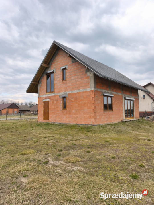 Sprzedam dom w stanie surowym zamkniętym gospodarstwo śląskie Sieraków Śląski
