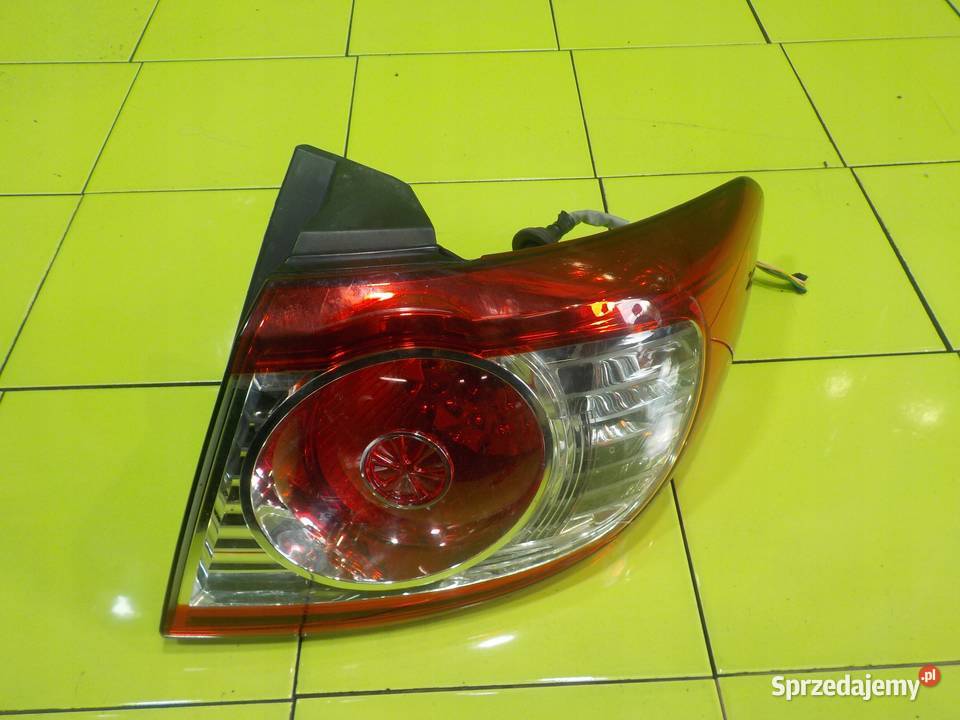 HYUNDAI SANTA FE 22 CRDI 12r lampa prawa tyl osobowe Suków sprzedam