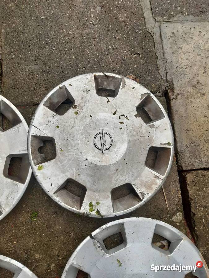 Opel komplet kołpaków R15 Opel Pozostałe Ksawerów