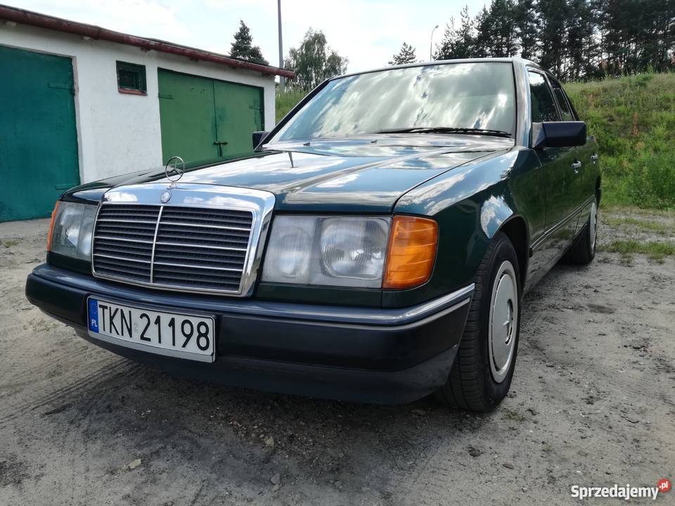 Piękny mercedes w124 wąska listwa