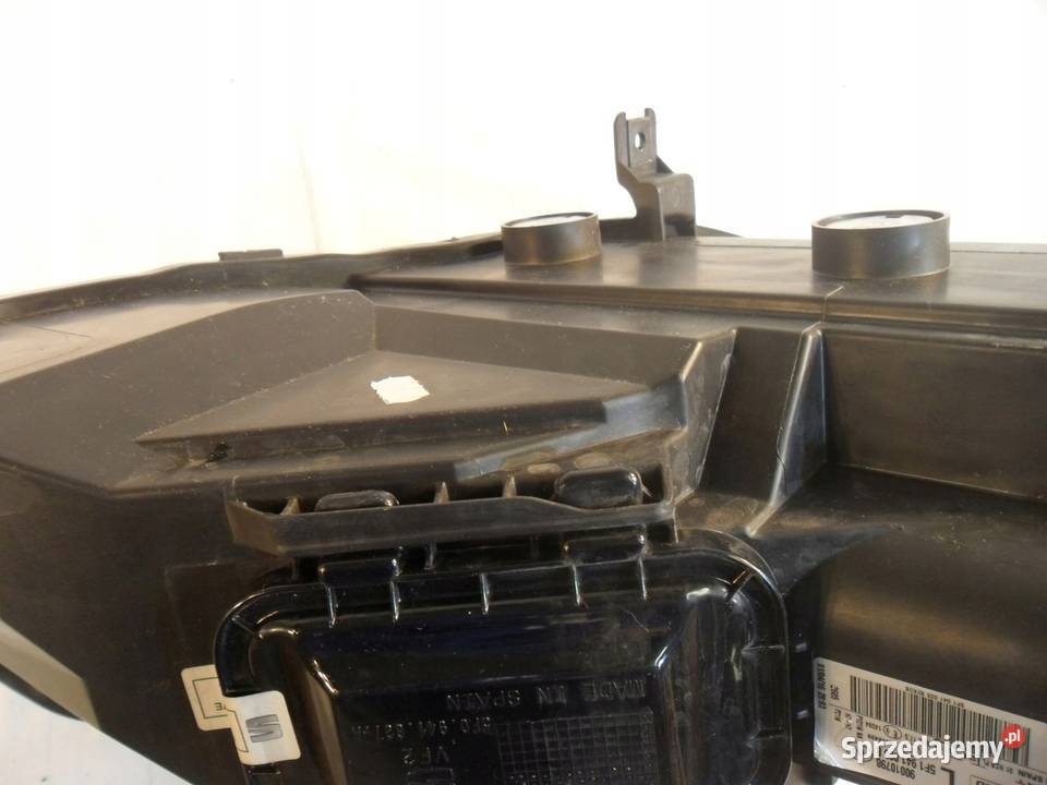 Lampa Przednia Lewa Seat Leon 5F osobowe wielkopolskie Nowy Tomyśl