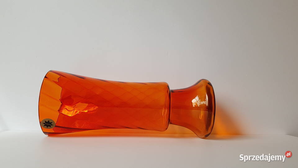 Kanelowany wazon z naklejką Watra kolorowe szkło Dąbrowa Górnicza