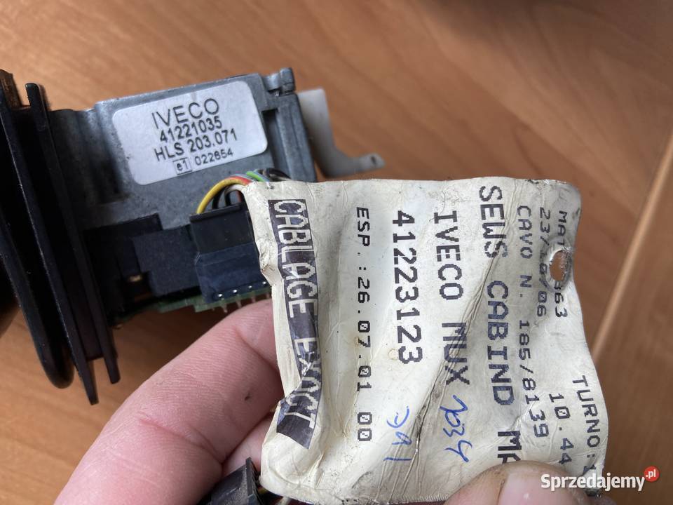 PRZEŁĄCZNIK ŚWIATEŁ IVECO TRAKKER STRALIS sprzedam