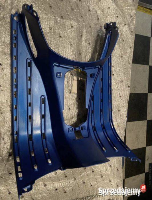 Podłoga PIAGGIO VESP GT GTS GTV owiewka pod nogi