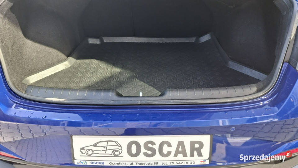 Hyundai Elantra 16 123Salon PolskaSerwis VII nieuszkodzony