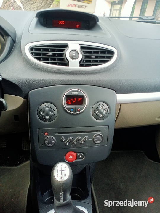 Renault Clio 14 16v 2007 111 000 przebiegu manualna wielkopolskie Poznań sprzedam