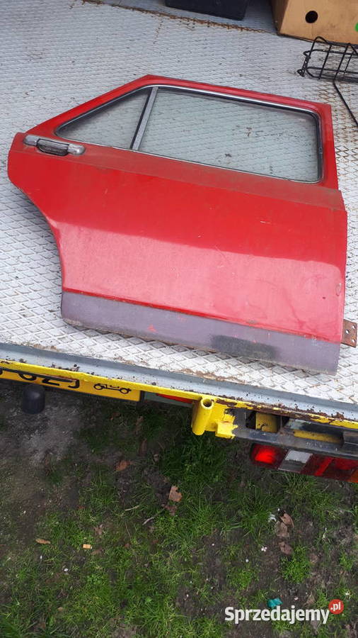 Zastava 1100 drzwi maski pokrywa bagażnika Gliwice