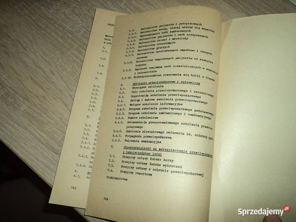 Problemy uzdrowiskowe związane z pożarnictwem Rok wydania 1983 Nowy Sącz