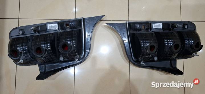 Lampa tył Mustang 0509 prawa lewa OEM Warszawa