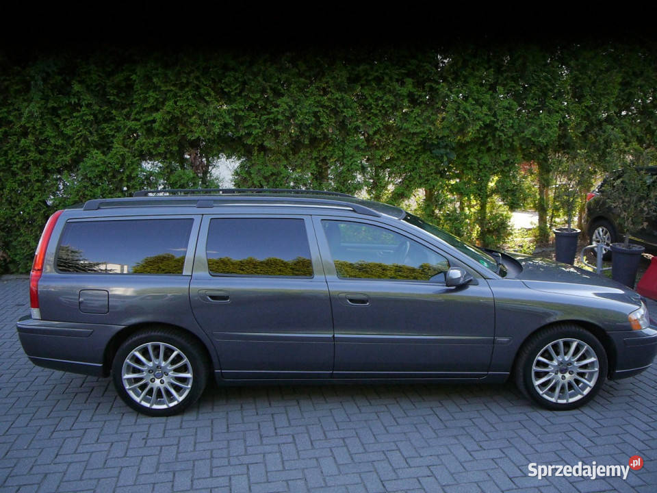 Volvo V70 25b 180tkm Skóra Stan b bezwypadkowy szary