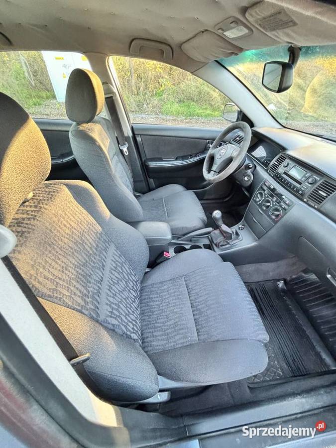 Toyota Corolla 2002 14 sedan nieuszkodzony Zielona Góra