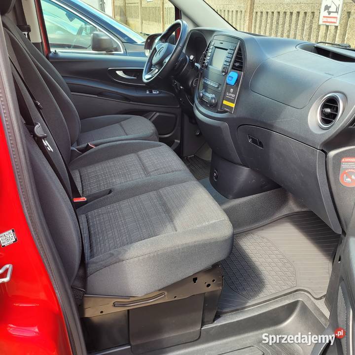 Mercedes Benz Vito 4x4 116 automat bogata wersja 221000km Piaski