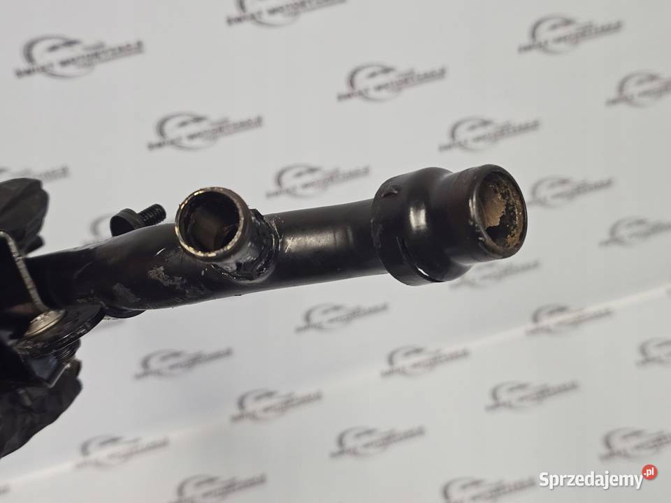 AUDI A4 B7 20 TFSI BWE 200 rurka wody 06D121521C