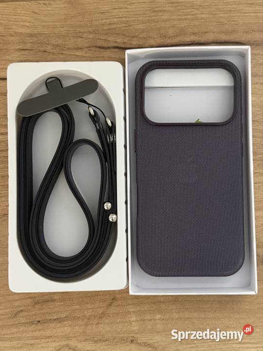 iPhone 17 Pro TechWoven Case Crossbody Strap Warszawa