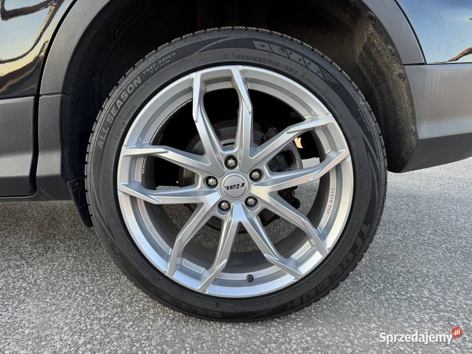 Ford Kuga 16 BENZYNA Klimatronik Nawigacja Konin