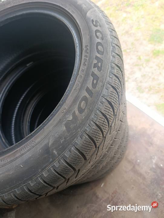25555R20 Opony Zima 4 PIRELLI 2555520 SCORPION Osiek