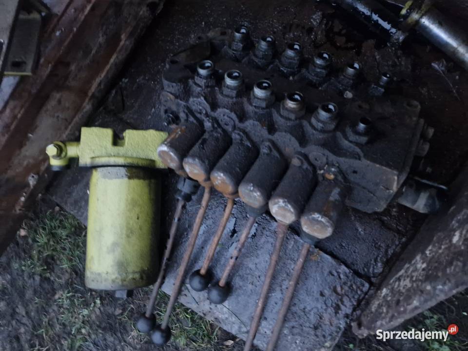 Rozdzielacz tył ostrówek k162 sprzedam