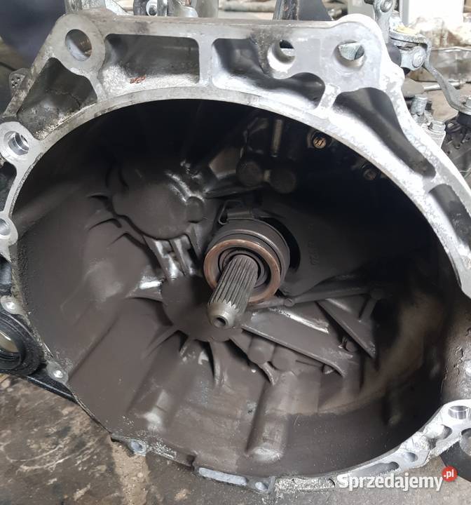 skrzynia biegów półoś 20 TOYOTA AVENSIS T29