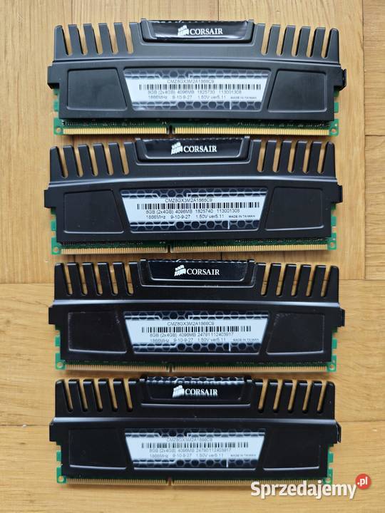 pamięć RAM DDR3 Corsair Venegeance 16GB 4x4 CL9 Pojemność 16GB Warszawa sprzedam
