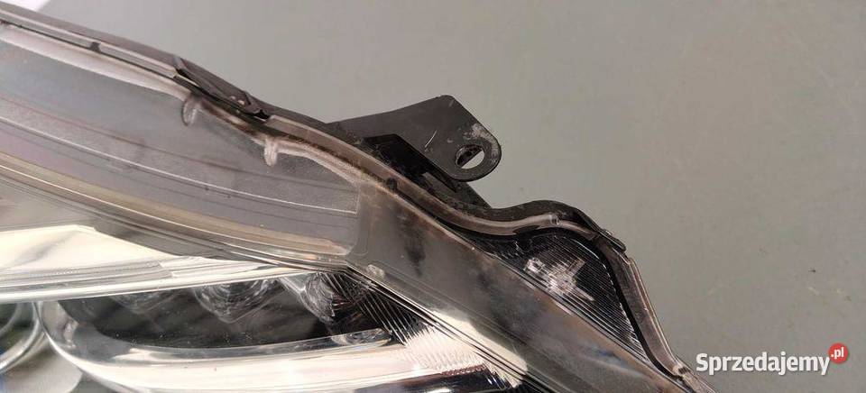 Lampa Przod Toyota Yaris 3 III Lift Led 1317r