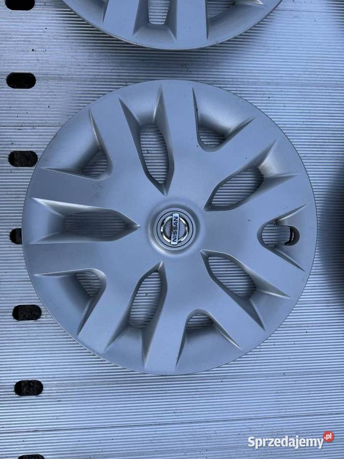 Kołpaki nissan nowy wzór 16 stan idealny Akcesoria Elbląg