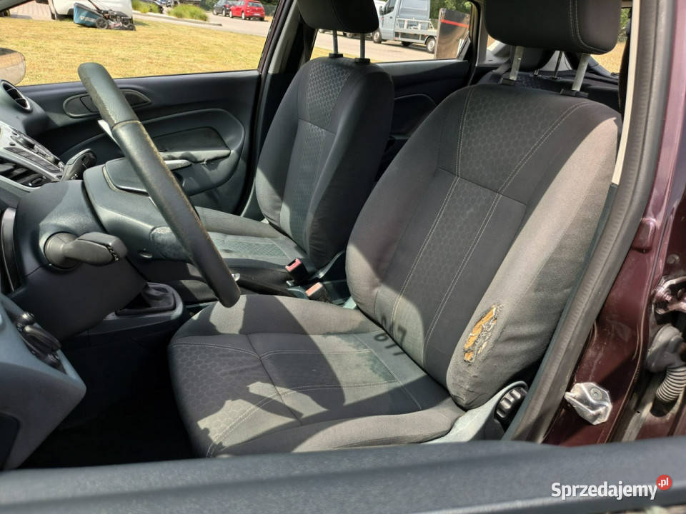 Ford Fiesta 14tdci 70 ładny kolor klimatyzacja małopolskie Kęty