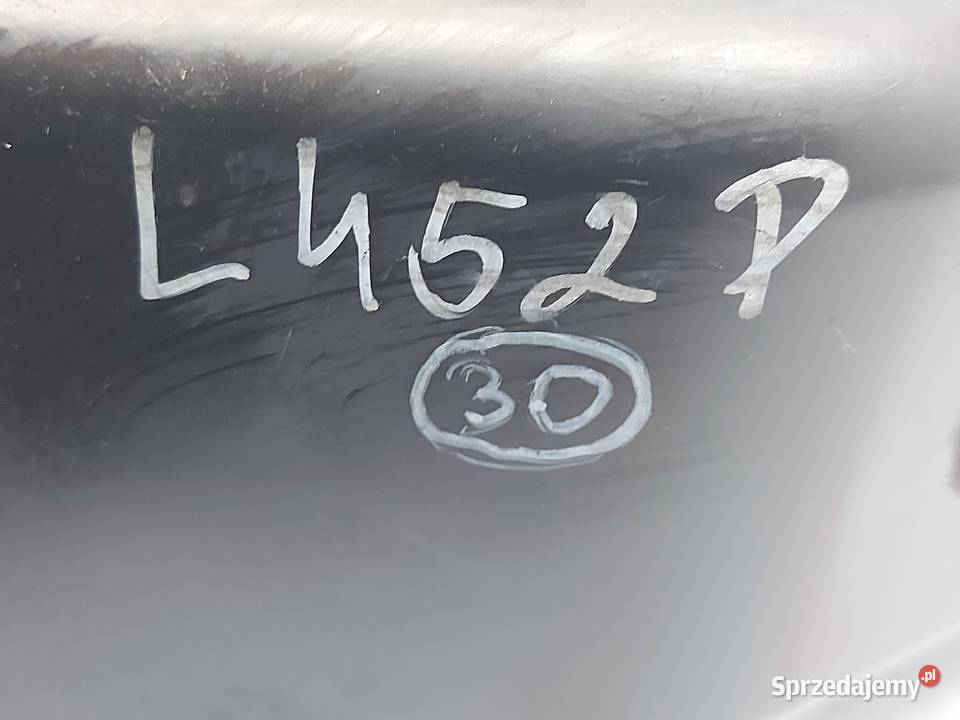 BMW E90 E91 28 B rura dolot powietrza lewa osobowe świętokrzyskie sprzedam