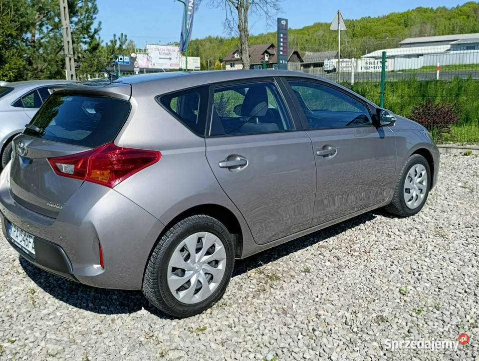 Toyota Auris Bezwypadkowa Serwisowana stan 4/5 Dulowa