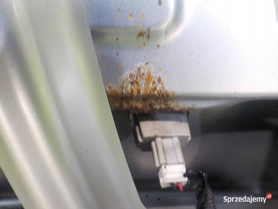 HONDA CIVIC VIII 06r 4D klapa tyl Karoseria Suków