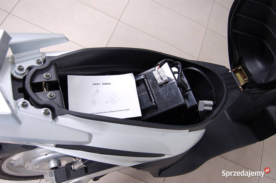 Motorower skuter elektryczny o mocy 800W bateria