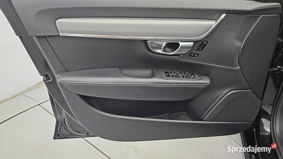 Volvo V90 D4 SCR Momentum Pro Z Polskiego Salonu światła LED Warszawa