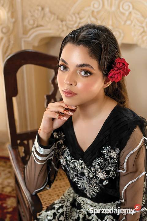 Czarna suknia balowa L 40 kwiaty floral