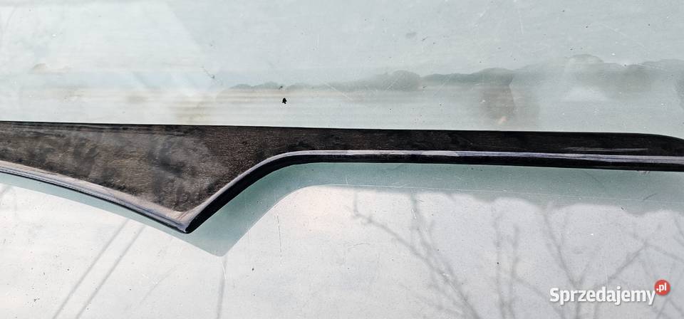 Listwa drzwi drewno lewy tył mercedes w210 Zbąszyń