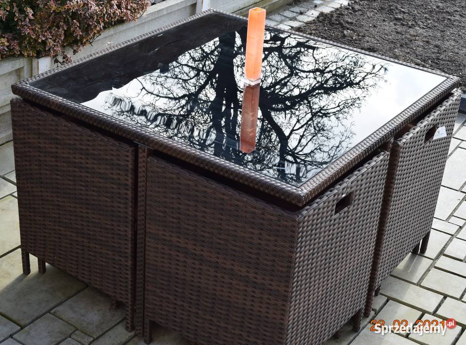 ogród zestaw tulipan 8 osob 4 foteli 4 puf brąz Bosutów sprzedam