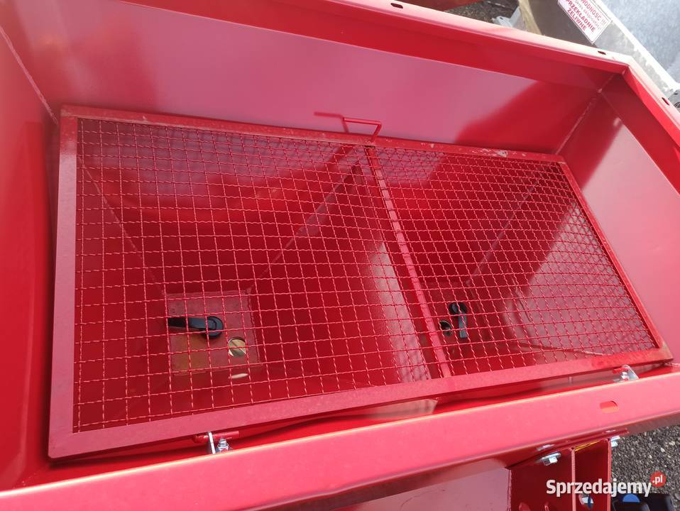 Solidny rozsiewacz do nawozów Strumyk Tytan Opole Lubelskie