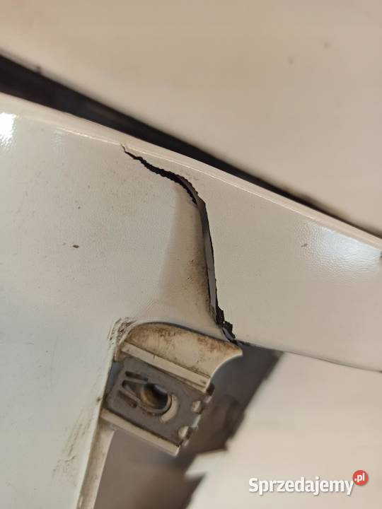 NAROŻNIK ZDERZAKA PRAWY TYŁ TRAFIC III Zderzaki dolnośląskie