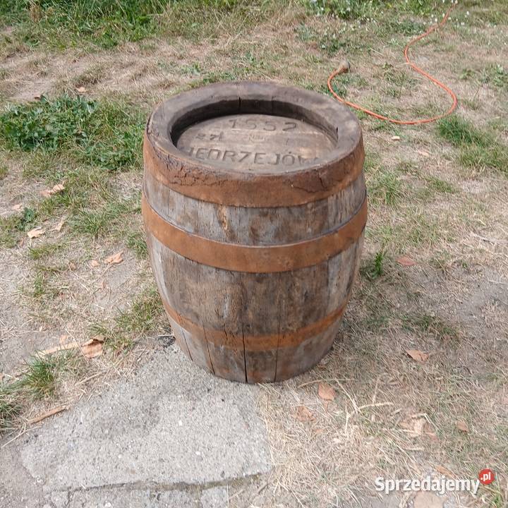 Stara beczka dębowa z browaru Jędrzejów Inowłódz sprzedam