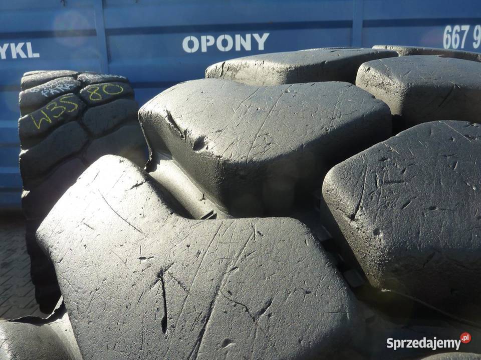 Opona używana przemysłowa 235R25 BRIDGESTONE Zaścianki