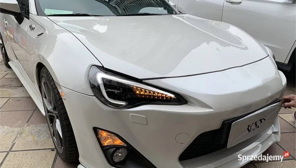 WYPRZEDAŻ NOWE lampy przednie lampa przód TOYOTA Lampy przednie Bełchatów sprzedam