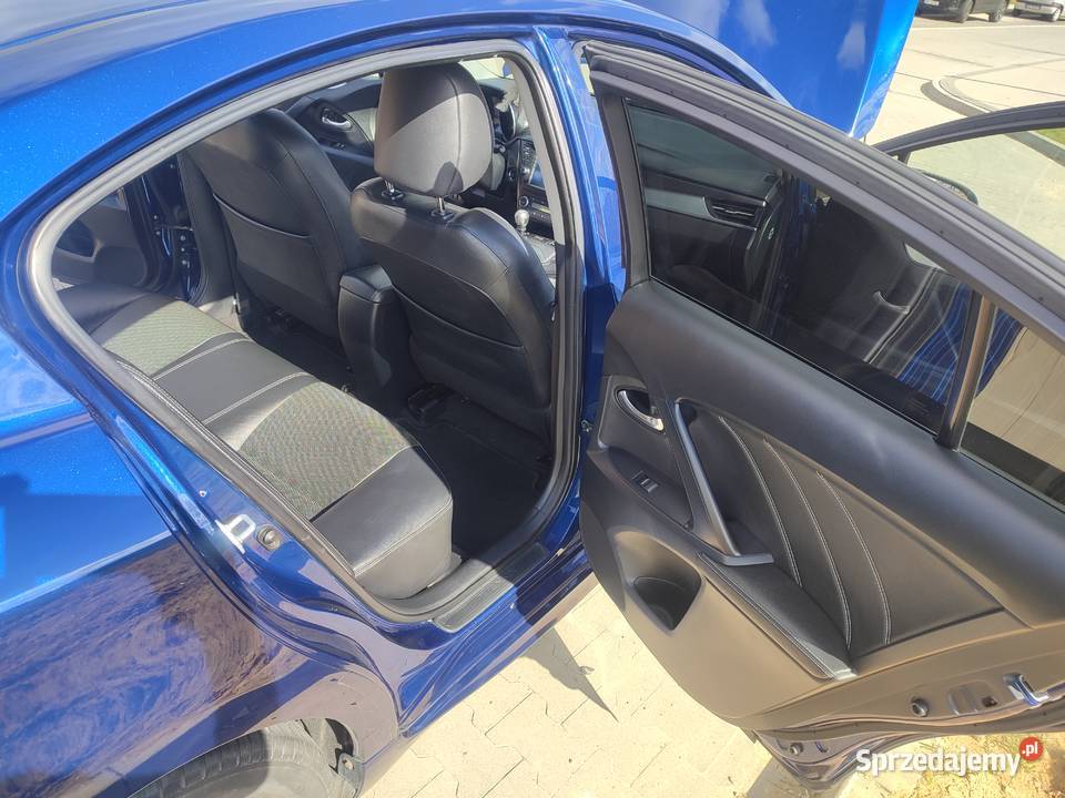 Toyota Awensis Aktive krajowy sprzedam zamiana Rok produkcji 2015 Avensis Barlinek sprzedam