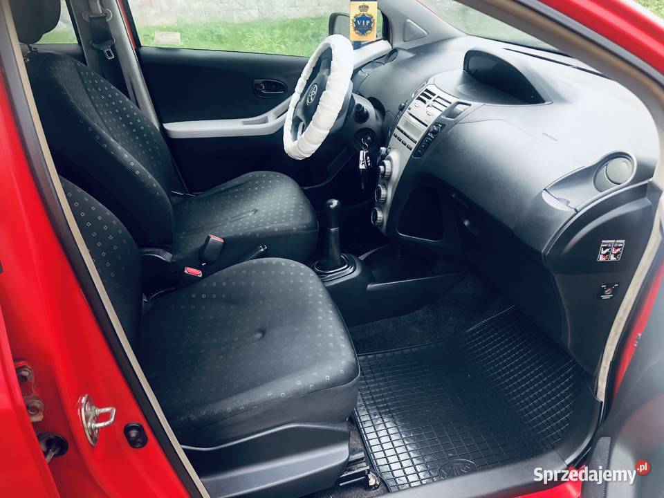 Toyota Yaris II 10VVTi 69 klimatyzacja 5 drzwi 211000km Przeworsk
