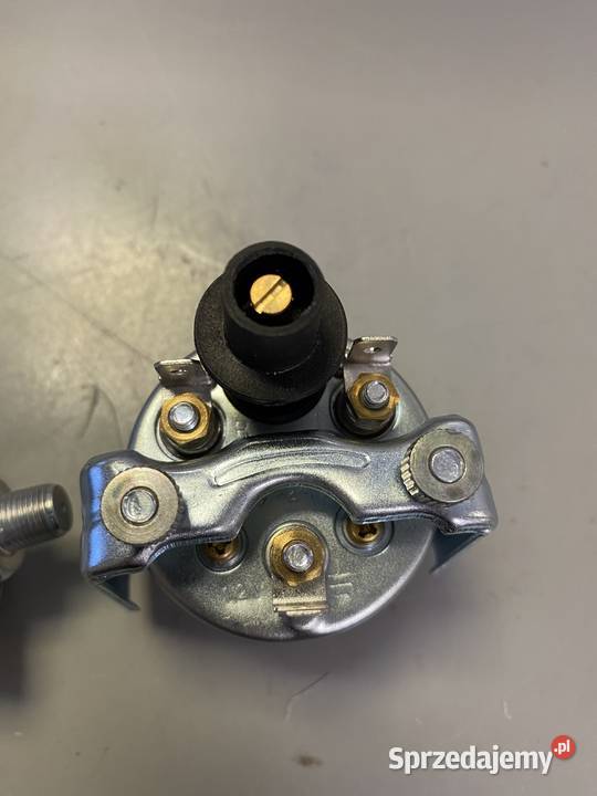 Uniwersalny wskaźnik ciśnienia oleju 12V Cargo Białystok