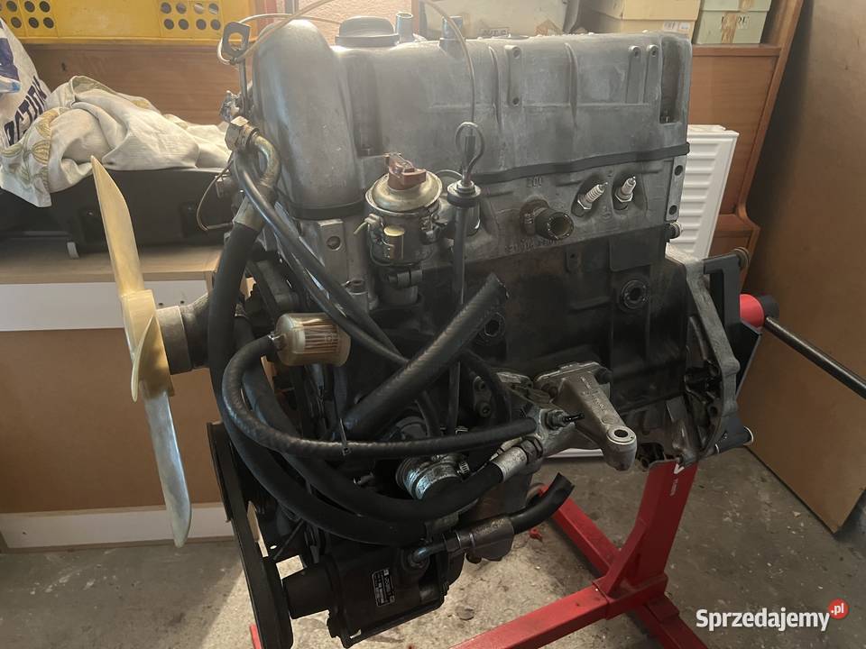 Mercedes W115 silnik 2200 Piastów sprzedam
