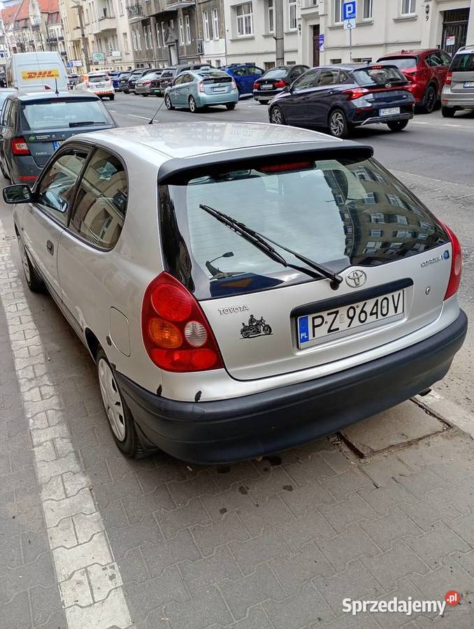 Samochód Toyota Corolla silnik 14benzyna opel