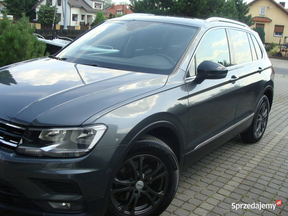 VW TIGUAN 20 TDI IQ DRIVE szary Gniezno