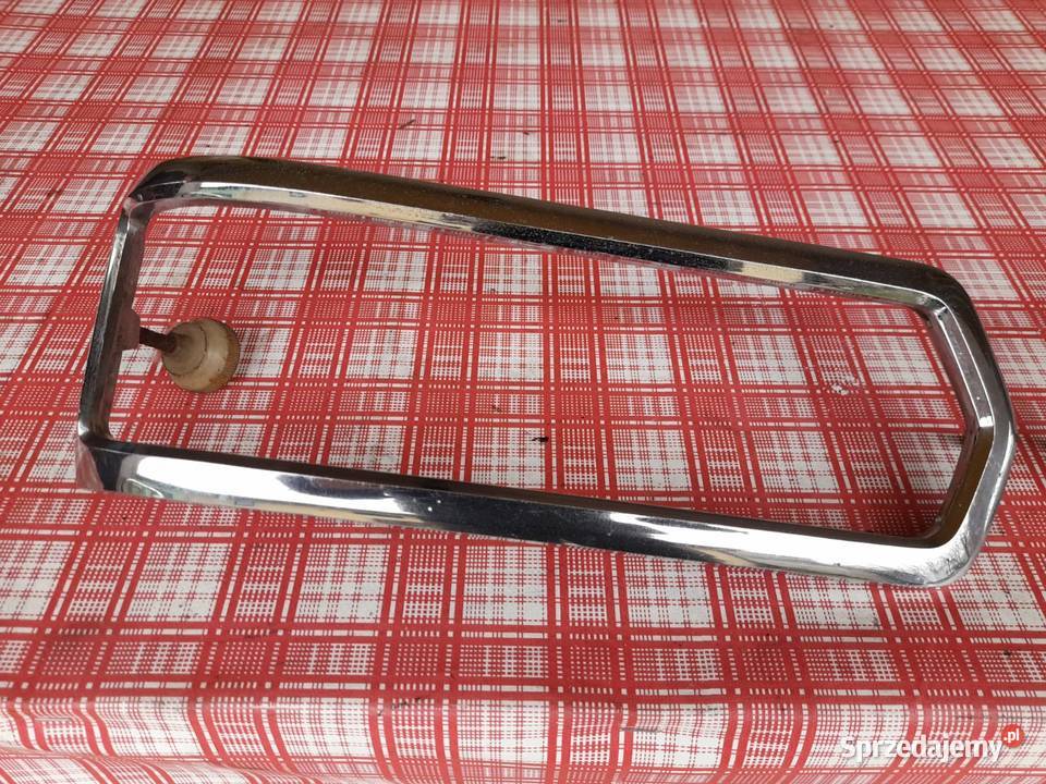 Mercedes w108 ramki lampy tył sprzedam
